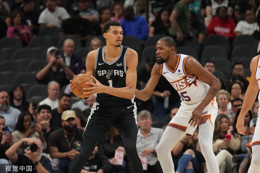 进足球的发 进足球的发